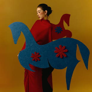 新年全家福儿童写真拍照道具蓝色马板子婚纱照背景装饰红马挂件