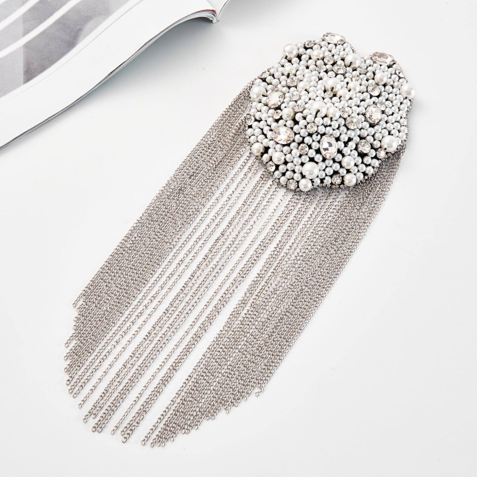 高档水钻珍珠肩膀装饰品流苏肩章男女款搭配西装演出服晚礼服配饰