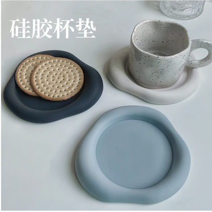 ins风异形软硅胶隔热垫云朵拍摄道具北欧耐高温防滑防烫咖啡杯垫