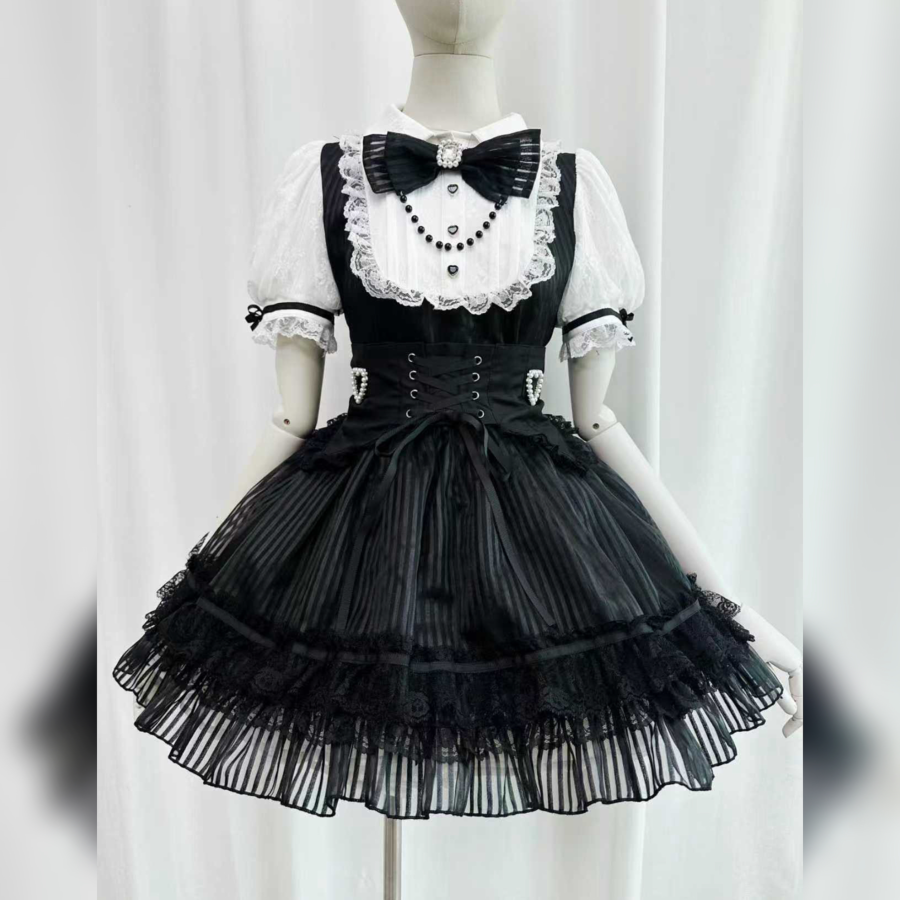 暗黑少女lolita女仆装连衣裙黑白蝴蝶结哥特风可爱宅萌亚文化服装