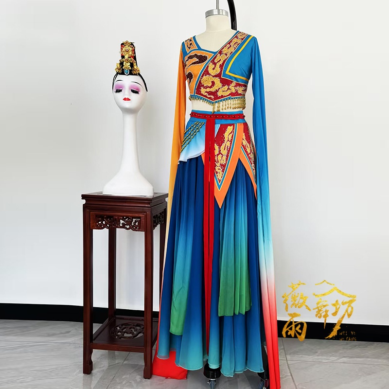 敦煌《云踏》飞天舞蹈服演出服女