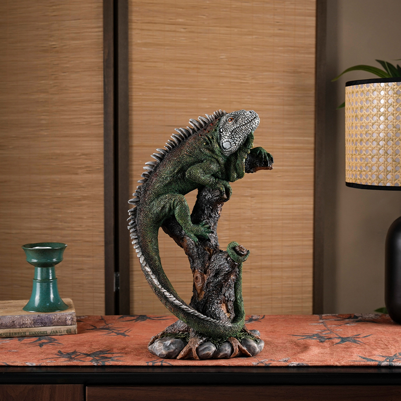 新中式高端大气上档次轻奢现代高级电视柜书房卧室动物蜥蜴摆设
