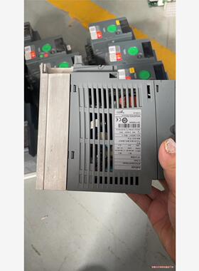 施耐德变频器ATV310H075N4 测试好的0.75KW(议价商品）