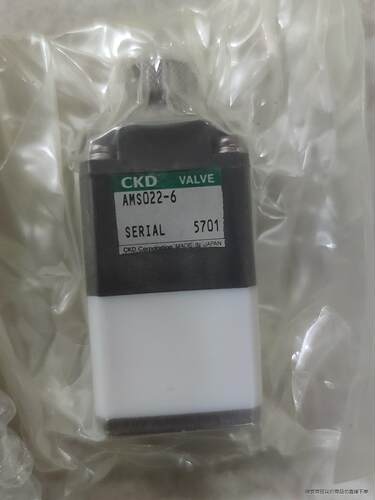 出售2个CKD液用阀，型号AMS022-6  ，300元一个