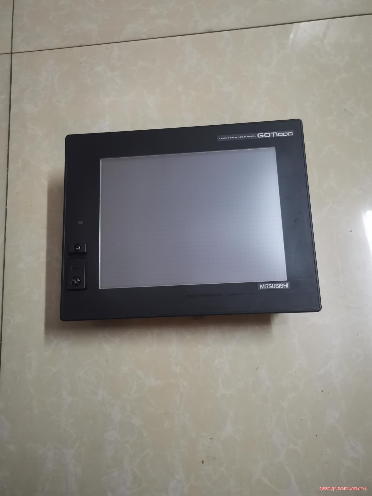 三菱触摸屏GT1562-VNBD/G