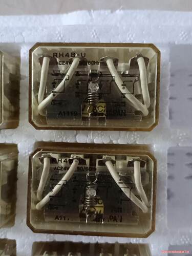 idec和泉继电器(拆机) RH4B－U  AC24V 共1(议价商品）