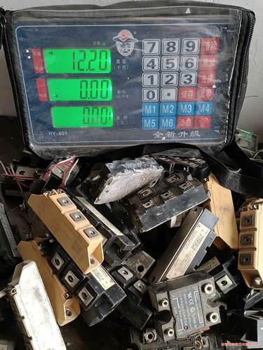 可控硅整流桥模块，24斤，按斤出售，每斤30元，好(议价商品）