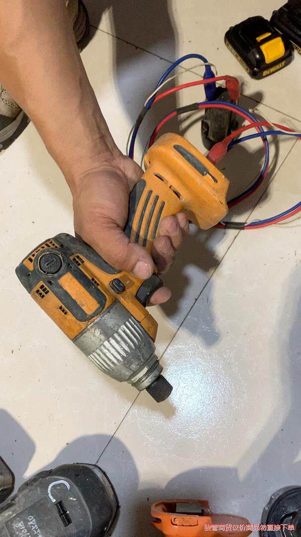 Makita牧田冲击批，成色如图，简单测试正常运转，裸骏营议价商品