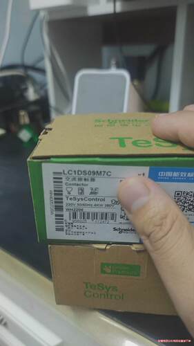 施耐德交流接触器LC1DS09M7C,全新如图片，日期新#S议价商品