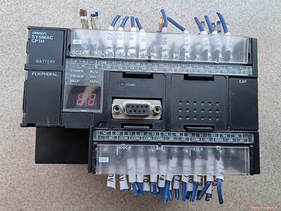 OMRONCP1H-X40DT-D实物图拍摄！成色漂亮！原装包好议价商品