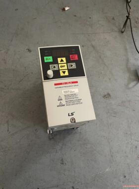 LS变频器SV008IGXA-4 成色漂亮0.75KW 38(议价商品）