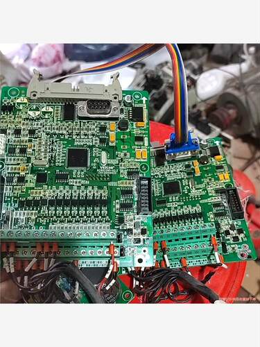 拆机伟创AC80变频器AC80CON1-A2.2成色如图，功(议价商品）