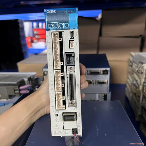 SMC LECSB2-S7原装拆机驱动器200W功能包好实物议价商品