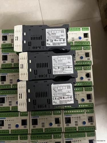 二手拆机施耐德电动机控制器型号 LTMR08MBD两个 型号