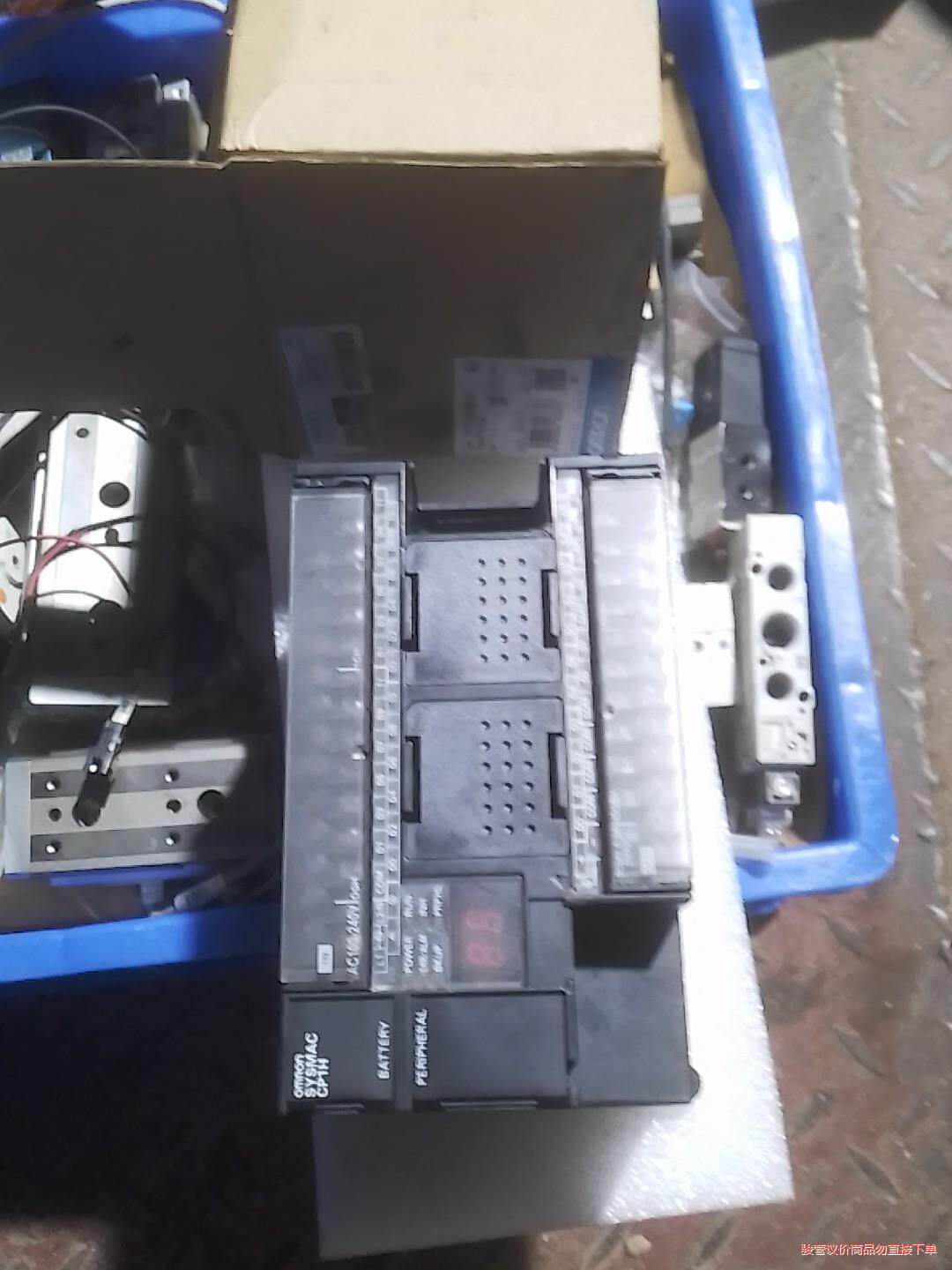 基本全新欧姆龙CP1H-X40DR-A一个，盒子好象不是原盒(议价商品）