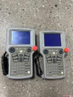 XPP04B现货实拍图议价出议价商品 安川XRC示教器JZNC