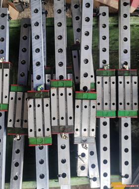 上银，滚柱滑块，RGH25HAH滑块的安装孔是50×35组合骏营议价商品