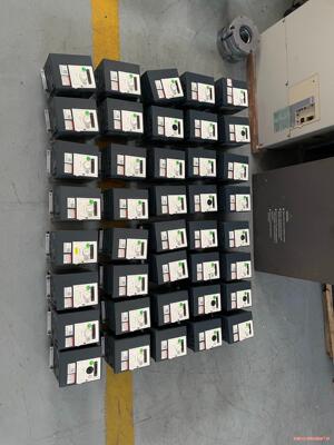 施耐德变频器ATV312HU11N4 1.1KW(议价商品）