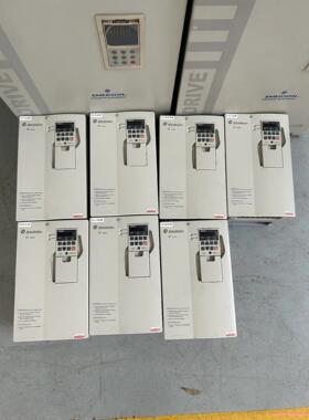 9成新士林变频器 SF-040-11K/7.5K-G 11K(议价商品）