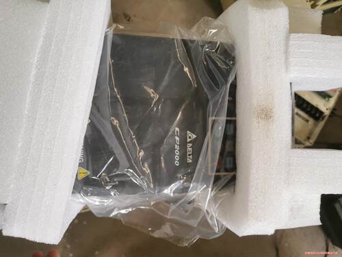 台达C2000，7.5/11KW，全新带包装，2300元，没议价商品