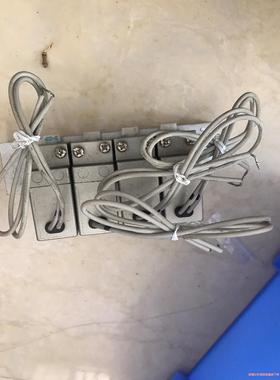 SMC牌，VO301V-005G. 4个现货，没包装的，没用(议价商品）