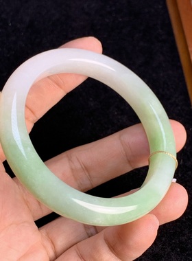 瑕疵和田玉翠青女款手镯带证书