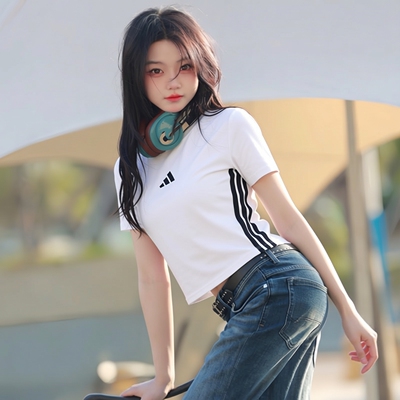 adidas阿迪达斯女装白色短袖T恤2026夏新款修身跑步运动服JE1239