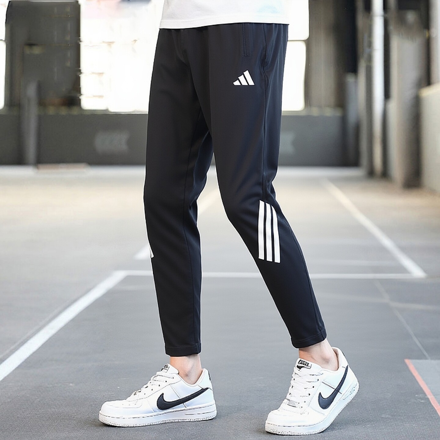 adidas阿迪达斯男子长裤子26夏季新款跑步锥形运动裤休闲裤KE6742 - 实物图