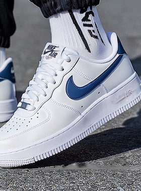 耐克男鞋Nike官网冬季新款空军一号白蓝色AF1低帮运动板鞋FJ4146