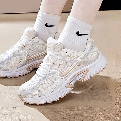 NIKE耐克女鞋厚底老爹鞋26新款v5 rnr运动鞋缓震透气跑鞋HQ7901