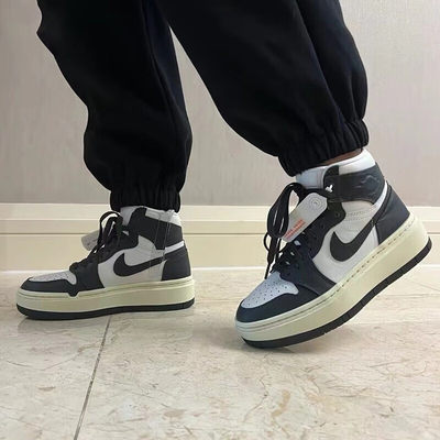 耐克NIKEAir Jordan 1 AJ1女鞋黑白熊猫厚底增高高帮休闲篮球鞋