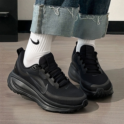 NIKE耐克女鞋冬季VOMERO 18 GTX运动鞋防水反光训练跑步鞋HQ7002