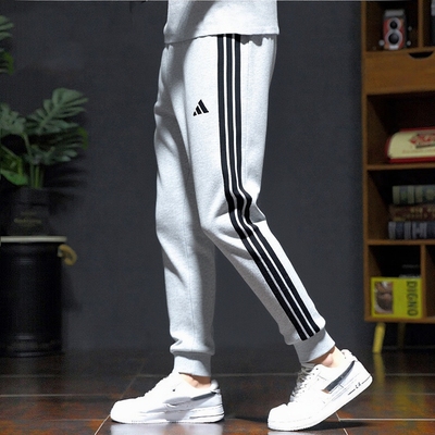 阿迪达斯男士加绒保暖运动长裤灰色收口束脚卫裤休闲裤冬季JE6318