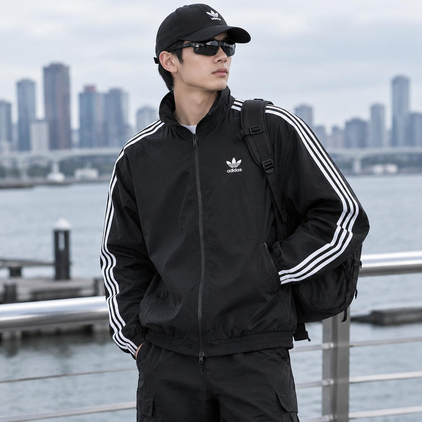 阿迪达斯男装运动服春秋款梭织夹克休闲立领外套情侣上衣跑步健身