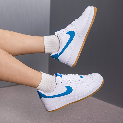 NIKE耐克男子厚底板鞋小白鞋26新款AIR FORCE 1 '07运动鞋FJ4146