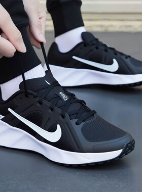 NIKE耐克男鞋休闲鞋26新款黑色健身训练鞋运动鞋低帮跑步鞋HM9493