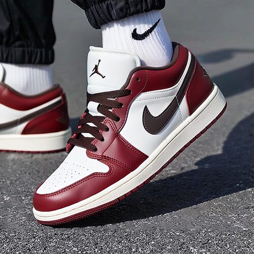 NIKE耐克AJ1男鞋篮球鞋26新款低帮运动鞋JORDAN休闲鞋