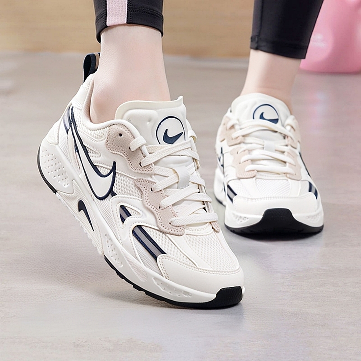 NIKE耐克跑步鞋女鞋25新款低帮缓震厚底老爹鞋运动鞋休闲鞋FN0314