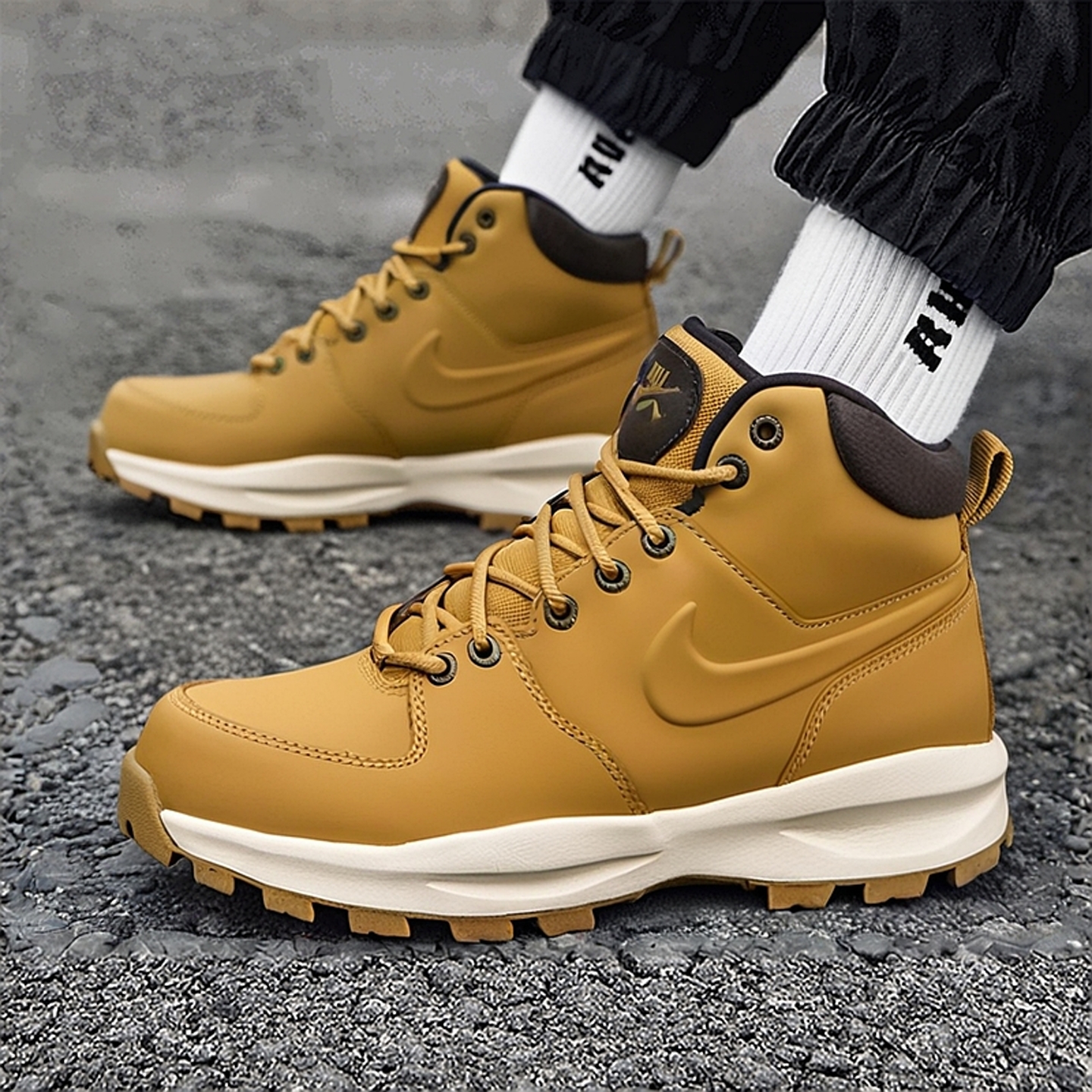 NIKE耐克男鞋MANOA LEATHER运动休闲鞋高帮黄色户外鞋HF7095-700