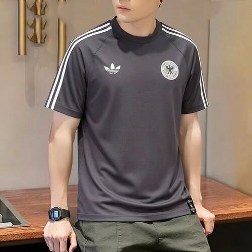 阿迪达斯球衣德国队足球服男装2026新款秋季短袖T恤训练服KG5097