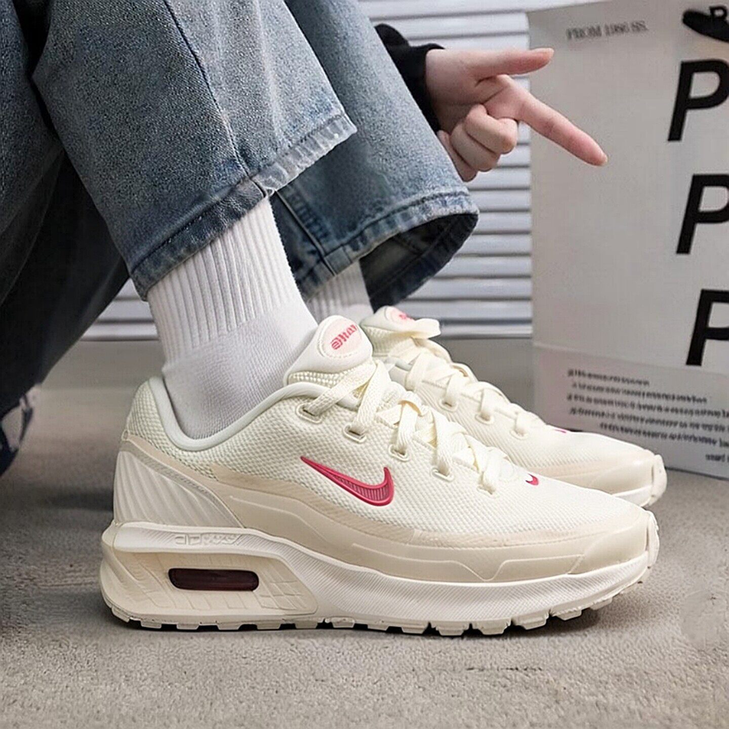NIKE耐克轻便慢跑运动鞋女鞋 夏季新款AIR MAX BIA休闲鞋气垫鞋潮