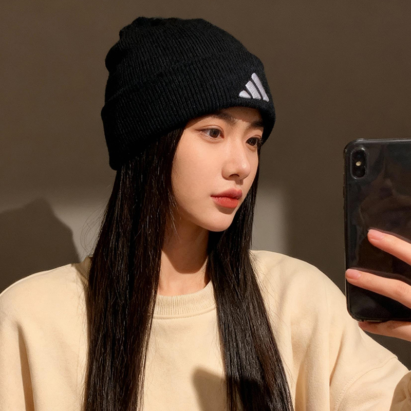 阿迪达斯针织毛线套头冷帽男帽女帽秋冬季运动帽骑行保暖翻边休闲