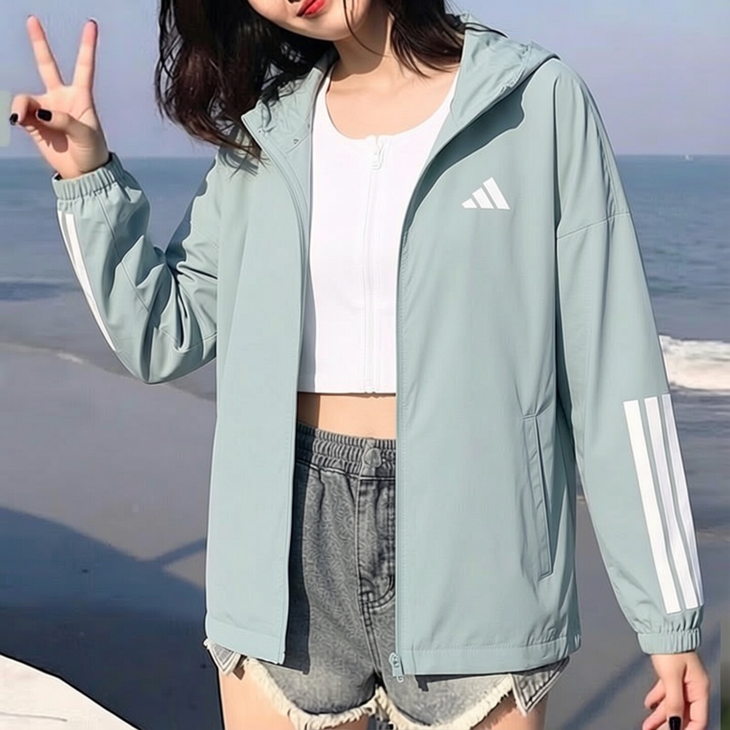 adidas阿迪达斯女装夏季薄款梭织夹克外套2026新款运动上衣KC7654