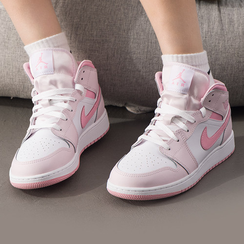 耐克（NIKE）学生青少年男女鞋 2025冬季新款AJ1篮球鞋实战训练板