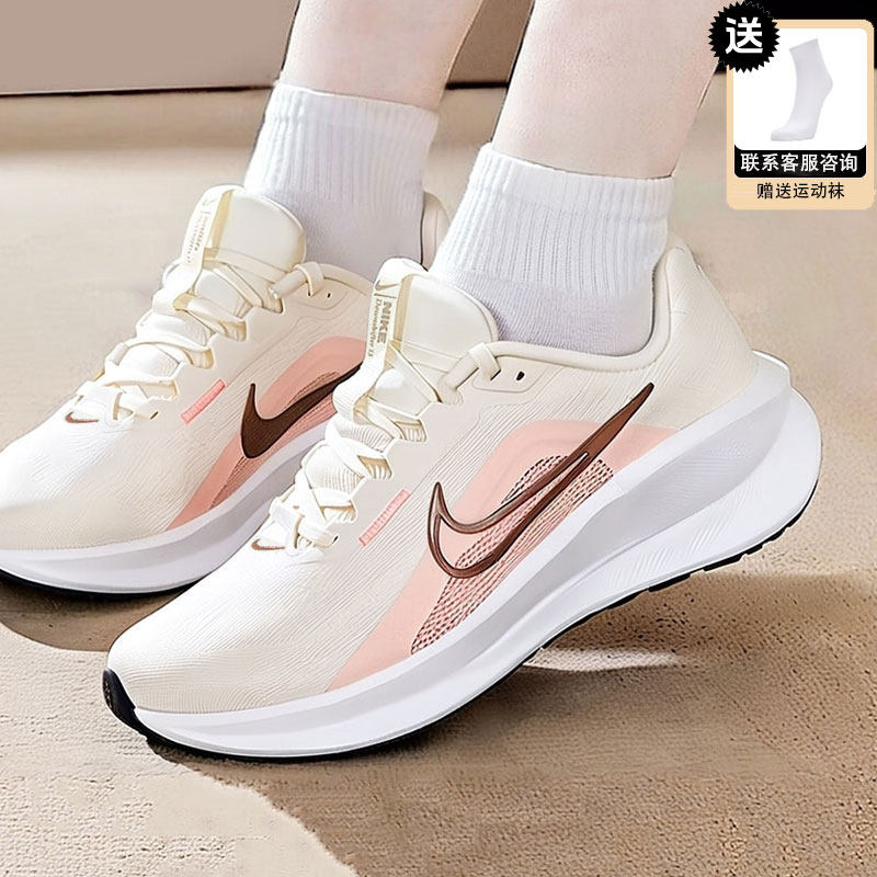 NIKE2026春季新款女鞋轻便透气运动鞋时尚减震女款健身跑步休闲鞋