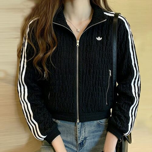 Adidas女装针织短款夹克外套26新款休闲跑步运动服KS2870