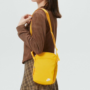 739 运动休闲拎包挎包DB0456 NIKE耐克黄色单肩包男女包26春季 新款