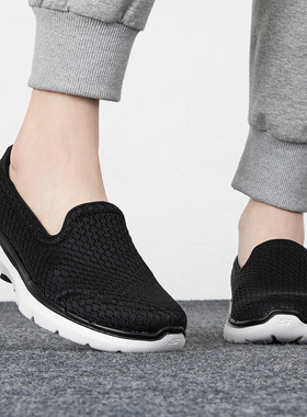 斯凯奇女鞋春季26新款健步鞋妈妈鞋网面透气软底休闲老人鞋124523