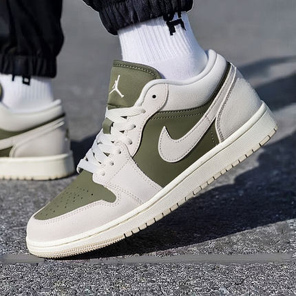 NIKE耐克男子森系配色AJ1板鞋冬季新款低帮运动鞋JORDAN HV4089