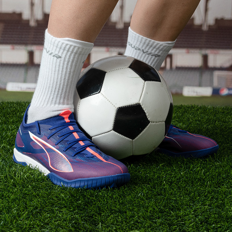 彪马（PUMA）男鞋 秋季新款运动鞋比赛实战训练钉鞋时尚耐磨人